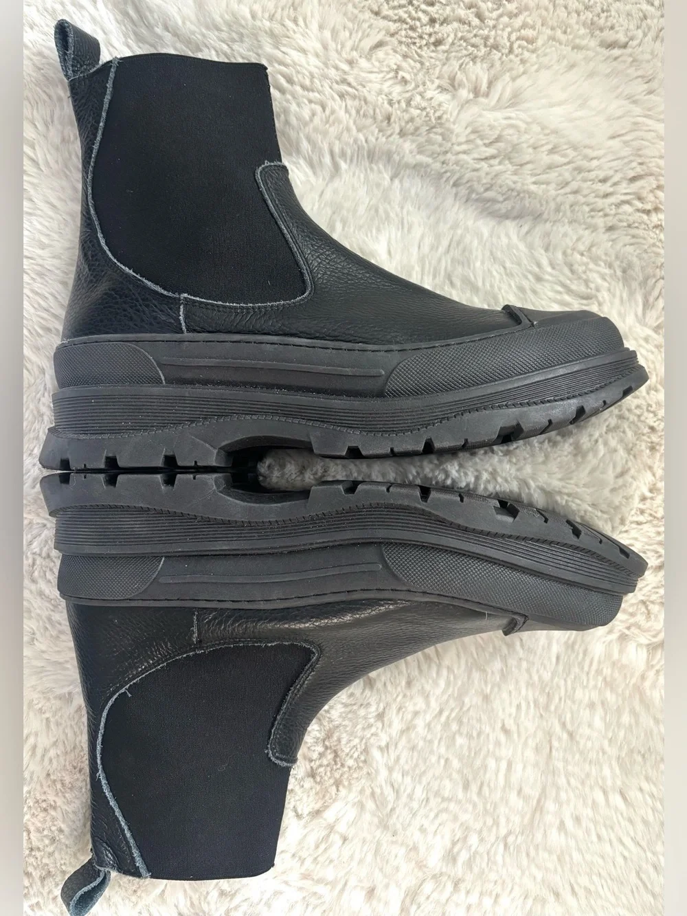 NWOB Intentionally Blank Court Chelsea Boots  Size: Men’s 7-7.5 or Women’s 9-9.5